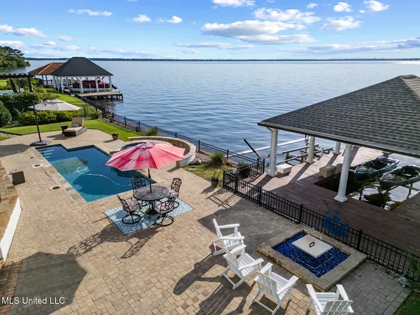 $1,470,000 | 64 Grandview Circle, Brandon, MS 39047