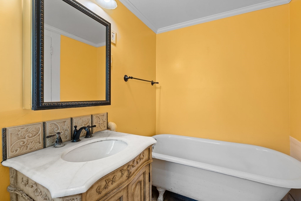 22-24 Greenview Avenue Boston, MA 02130 - Photo 20 of 41