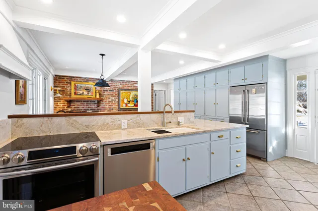 $1,075,000 | 2005 Makefield Road, Yardley, PA 19067