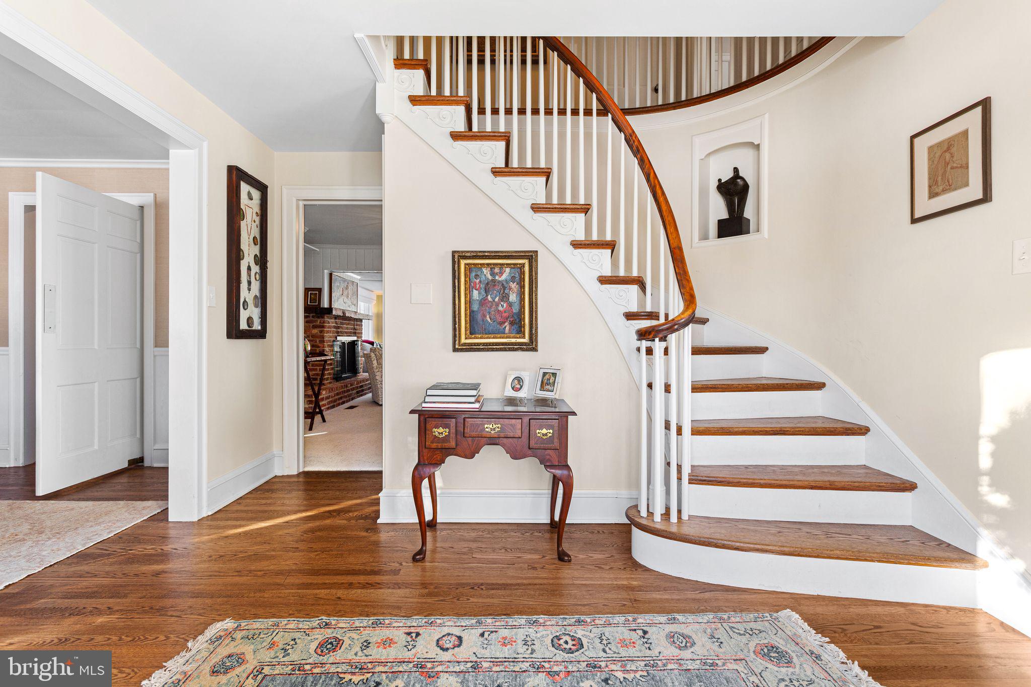 2005 Makefield Road Yardley, PA 19067 - Photo 5 of 57 Entrance Hall