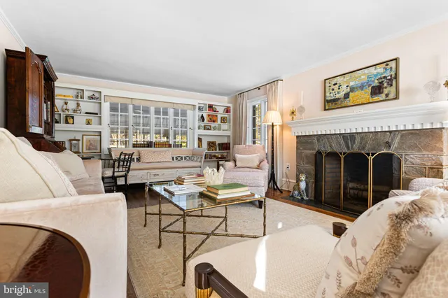 $1,075,000 | 2005 Makefield Road, Yardley, PA 19067