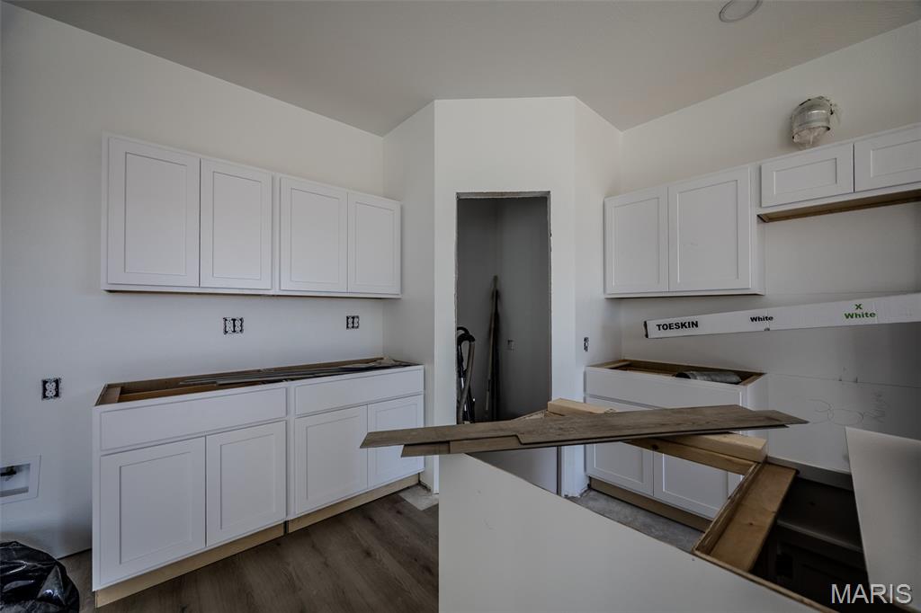 2043 Kay Avenue Lebanon, MO 65536 - Photo 12 of 26