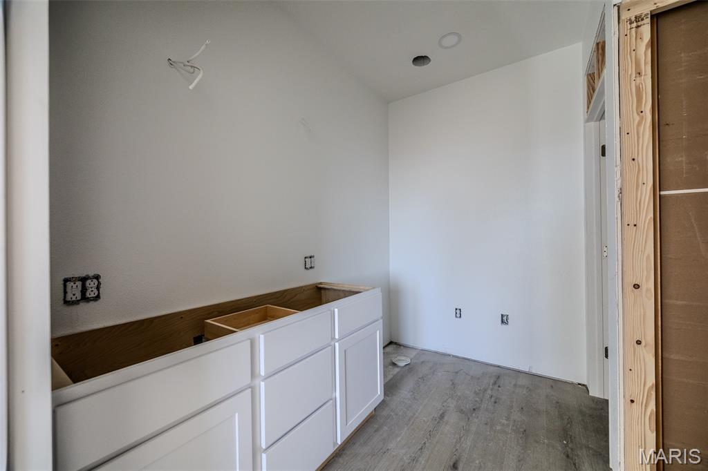 2043 Kay Avenue Lebanon, MO 65536 - Photo 17 of 26