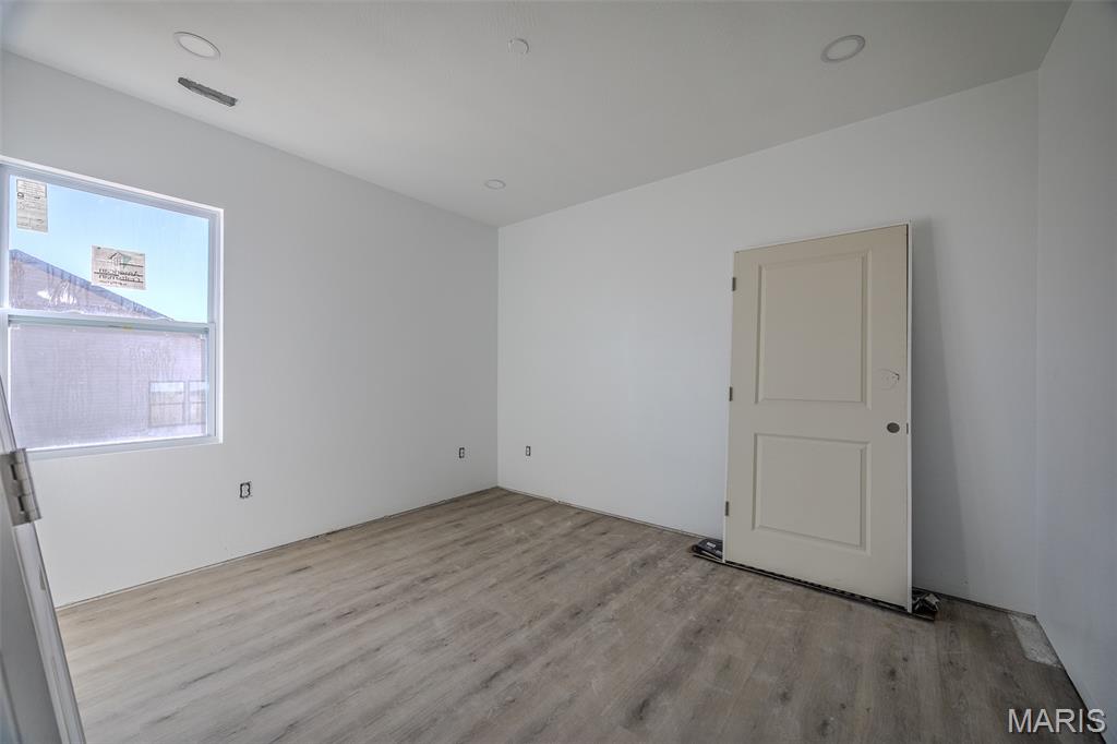 2043 Kay Avenue Lebanon, MO 65536 - Photo 24 of 26