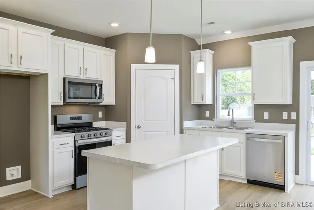 $265,000 | 226 Drive-in (lot # 2) Court, Charlestown, IN 47111