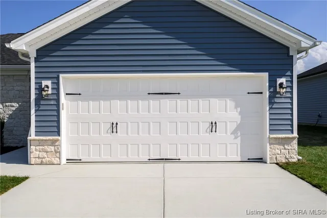 $265,000 | 226 Drive-in (lot # 2) Court, Charlestown, IN 47111