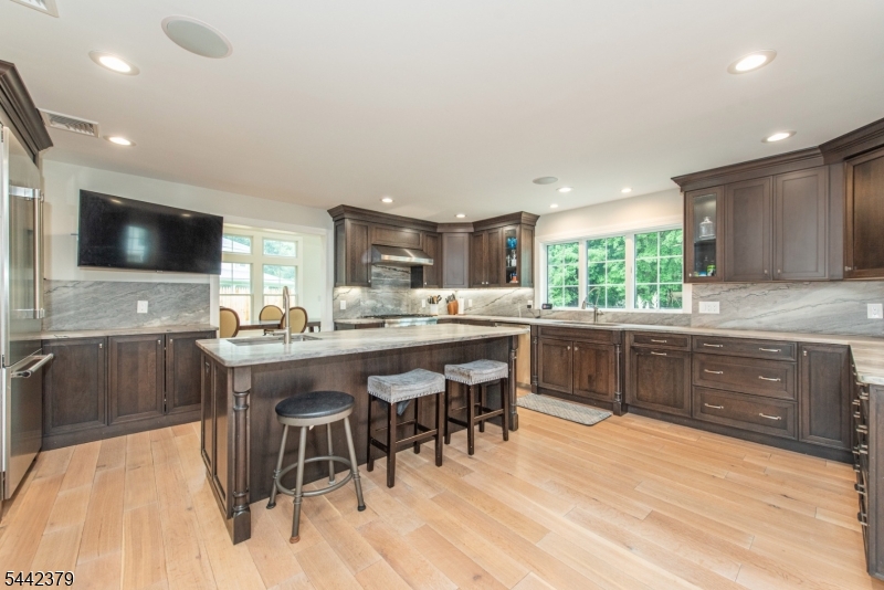 57 Coventry Road Wayne, NJ 07470 - Photo 8 of 35