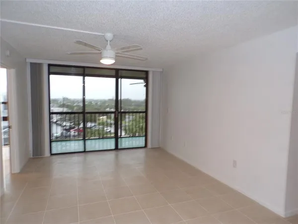 $1,375 | 21405 Olean Boulevard, Unit 520, Port Charlotte, FL 33952