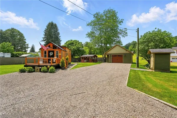 $158,900 | 319 Ferry Ln Drive, West Hickory, PA 16370