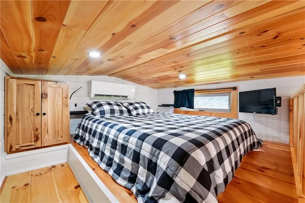 $158,900 | 319 Ferry Ln Drive, West Hickory, PA 16370