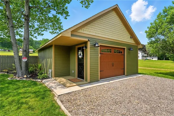 $158,900 | 319 Ferry Ln Drive, West Hickory, PA 16370
