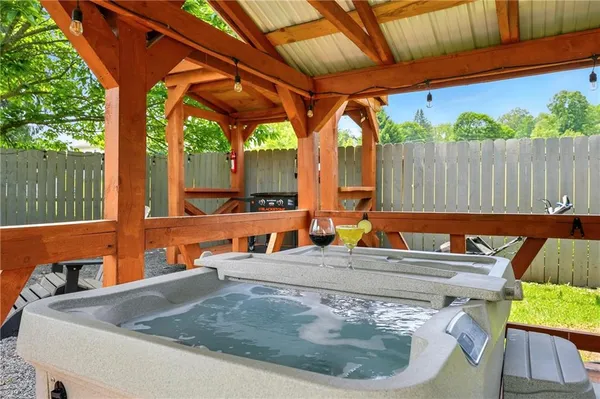 $158,900 | 319 Ferry Ln Drive, West Hickory, PA 16370