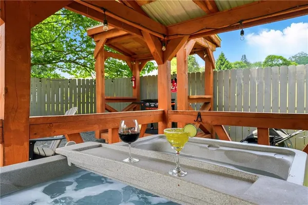 $158,900 | 319 Ferry Ln Drive, West Hickory, PA 16370