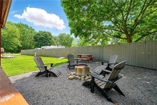 $158,900 | 319 Ferry Ln Drive, West Hickory, PA 16370