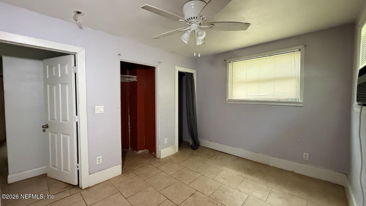 9936 Frankella Road Jacksonville, FL 32208 - Photo 21 of 34 IMG_1217 Large
