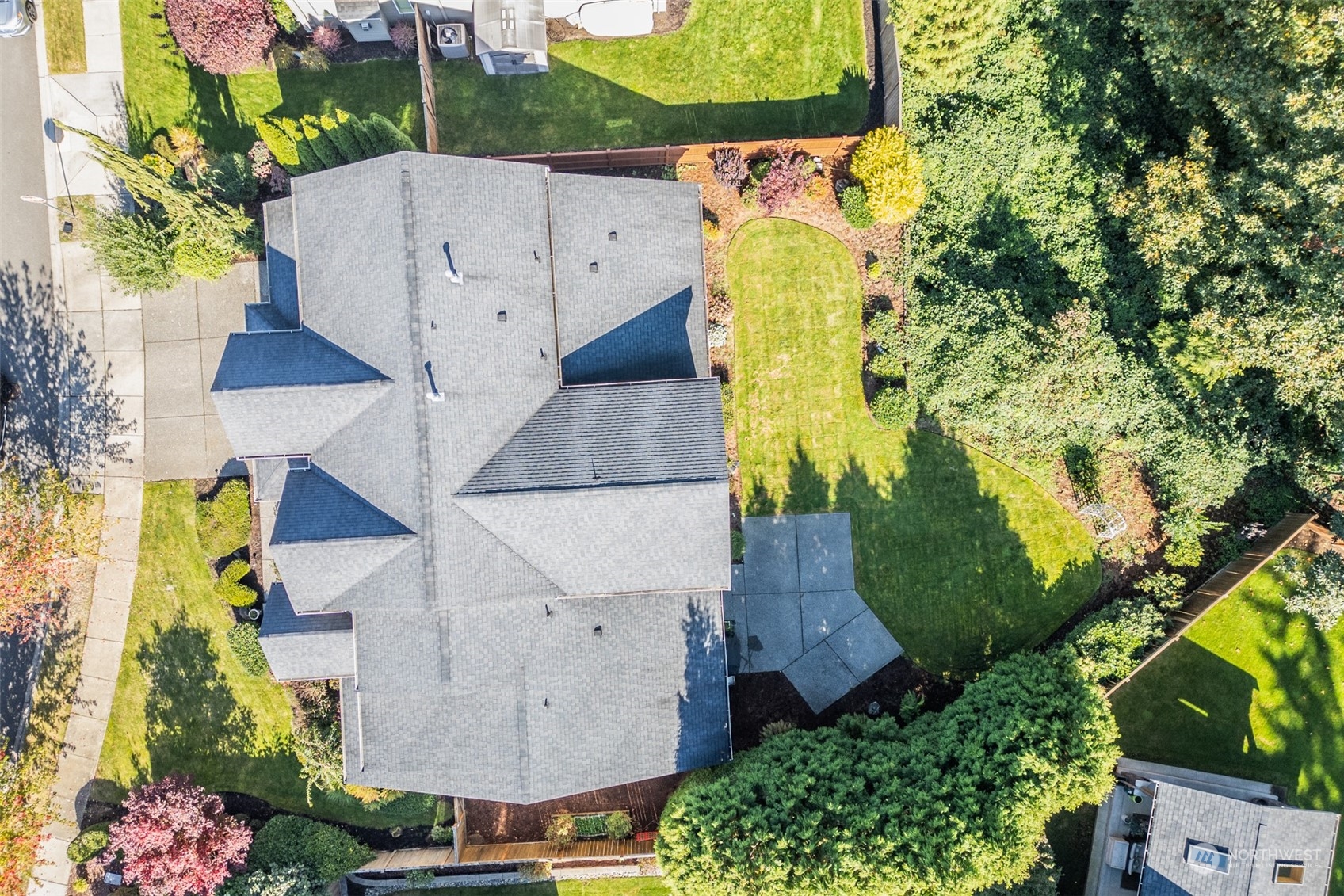 22201 32nd Avenue Southeast Bothell, WA 98021 - Photo 36 of 39 an aerial view of a house