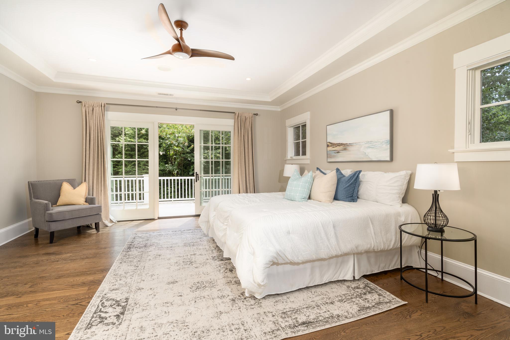 4310 Chestnut Street Bethesda, MD 20814 - Photo 22 of 50 Primary bedroom with private balcony