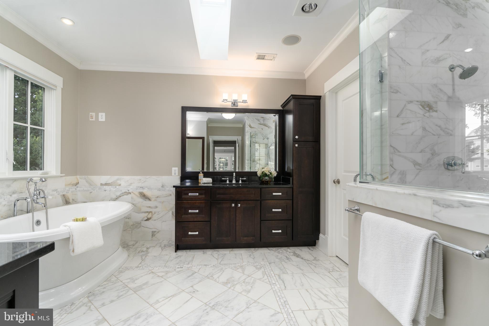 4310 Chestnut Street Bethesda, MD 20814 - Photo 26 of 50 Primary bathroom with soaking tub