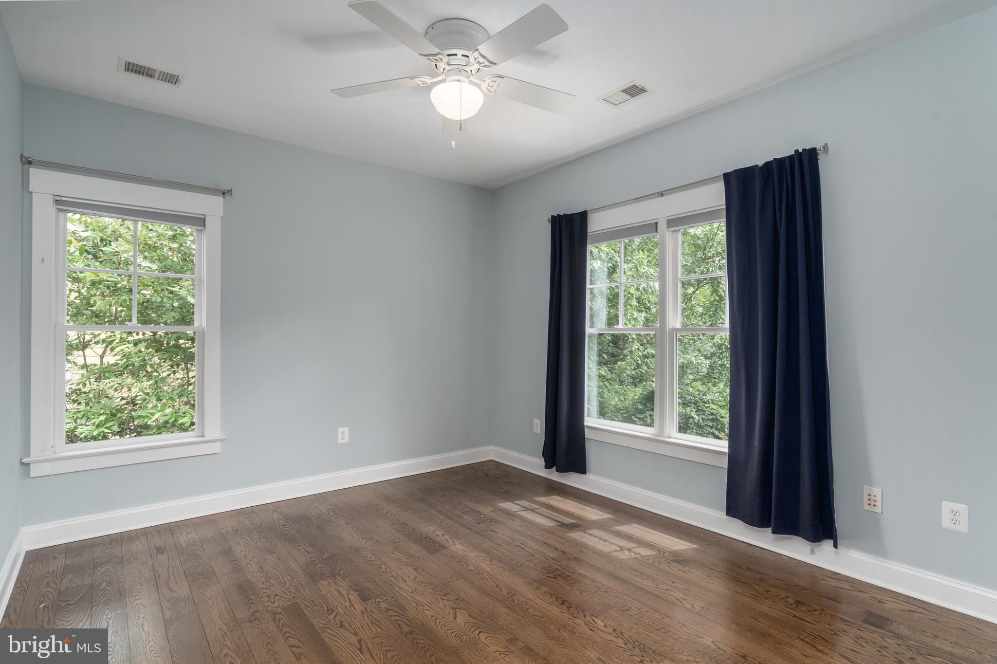 4310 Chestnut Street Bethesda, MD 20814 - Photo 29 of 50 Bedroom 2