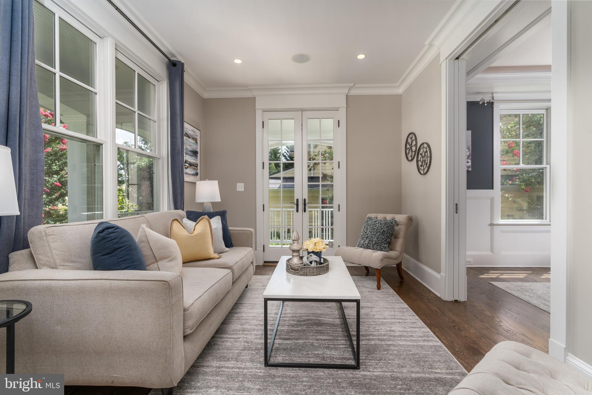 4310 Chestnut Street Bethesda, MD 20814 - Photo 5 of 50 Living room with front porch access