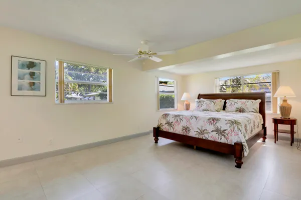 $269,900 | 129 Mockingbird Lane, Delray Beach, FL 33445