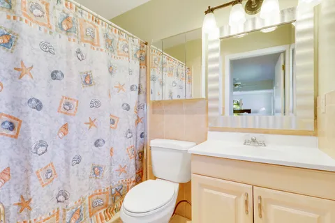 $269,900 | 129 Mockingbird Lane, Delray Beach, FL 33445