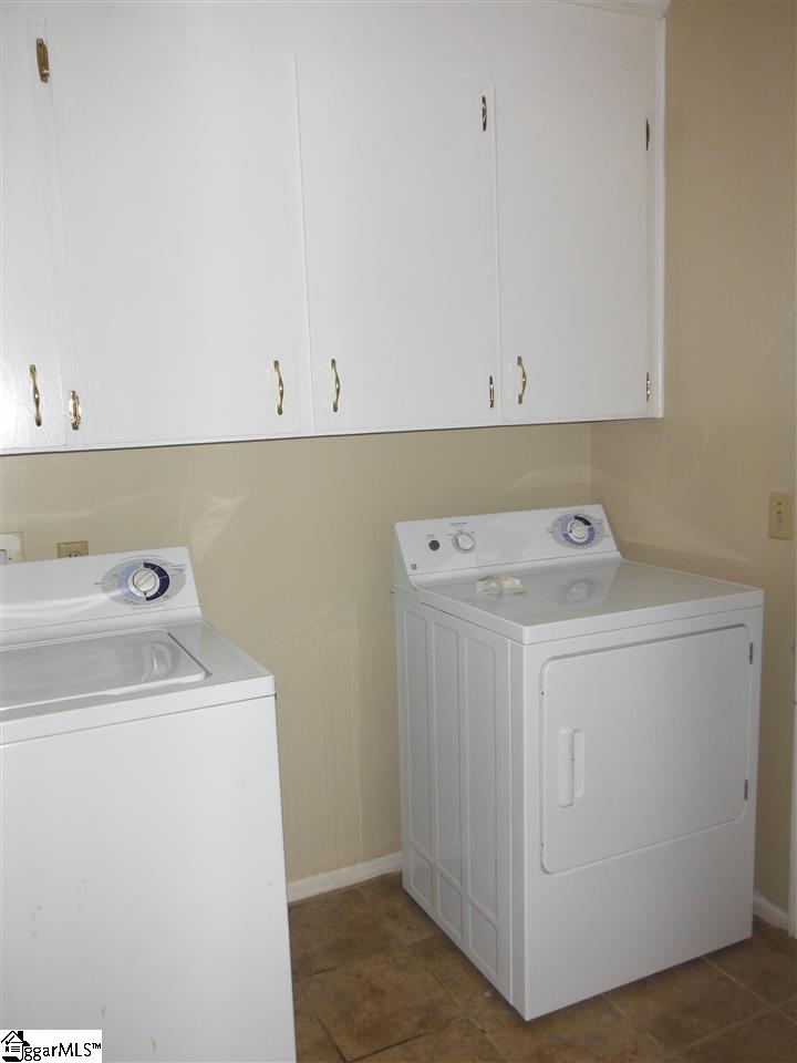 517 Reid School Road Taylors, SC 29687 - Photo 13 of 36 Gallery Image 13