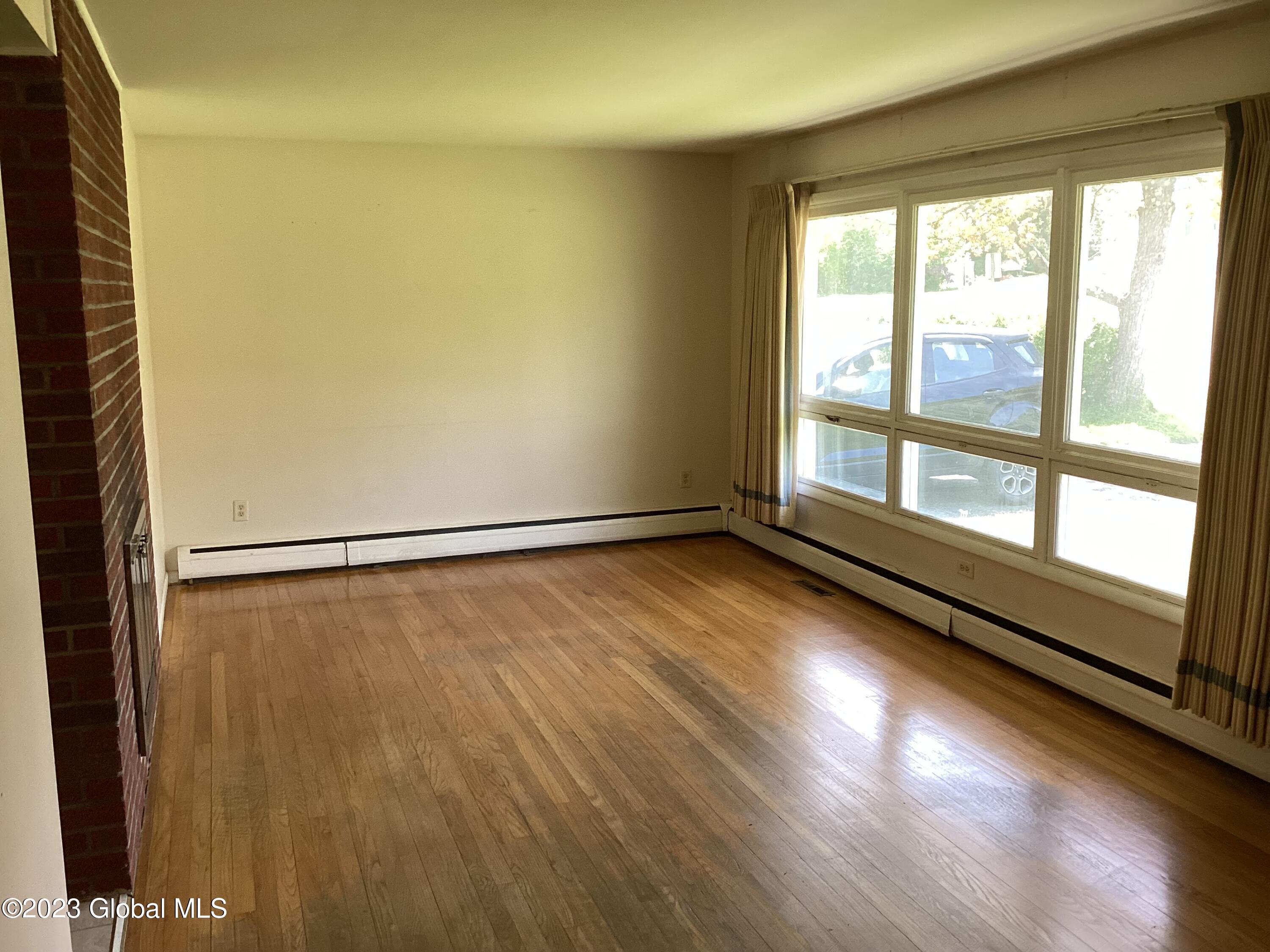 513 Watervliet Shaker Road Colonie, NY 12110 - Photo 9 of 23 IMG_0141