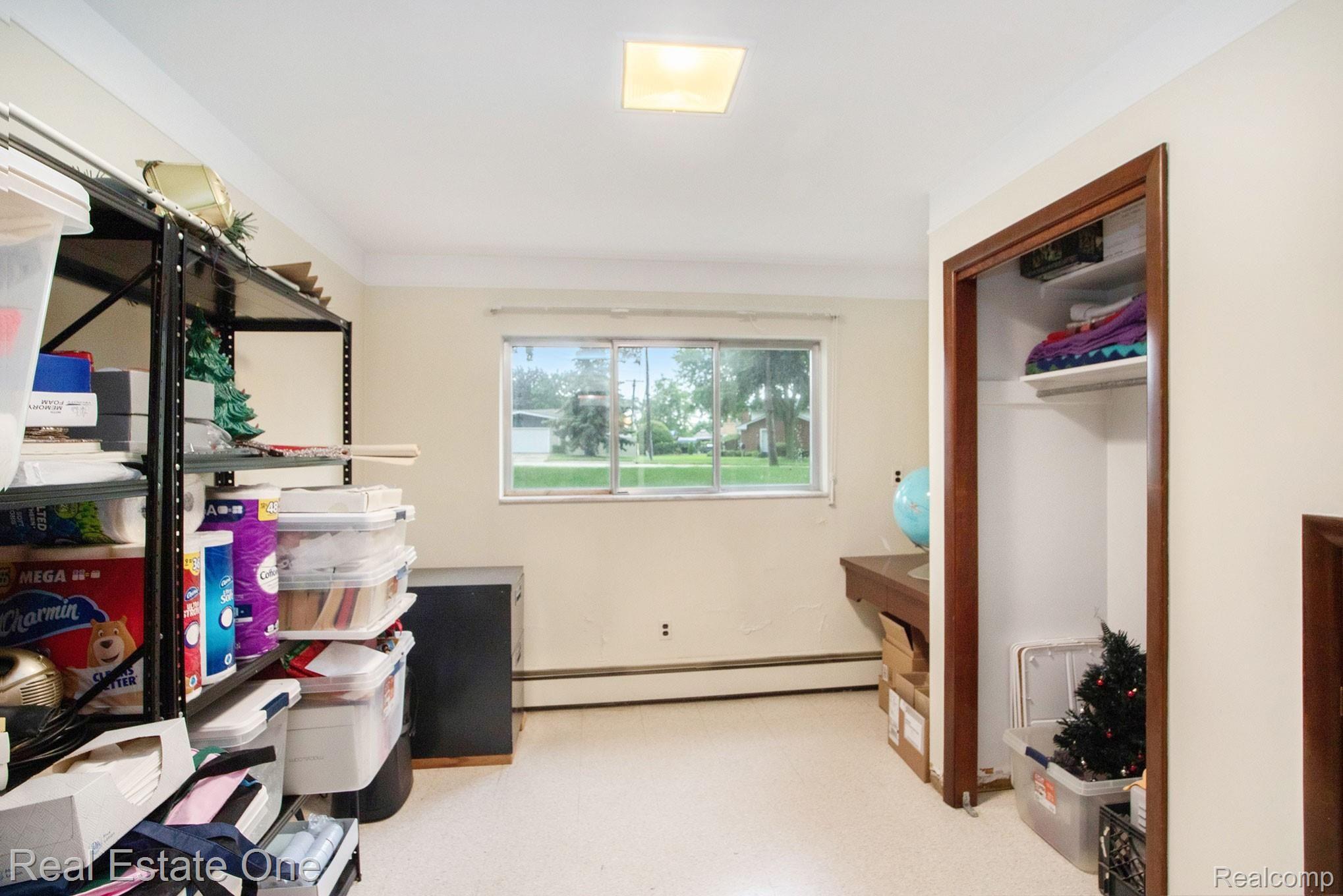 8561 Chicago Road Warren, MI 48093 - Photo 22 of 25 22 Lower Bedroom.jpg