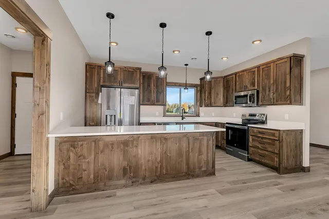 $699,900 | 522 1st Street Southeast, St. Stephen, MN 56375