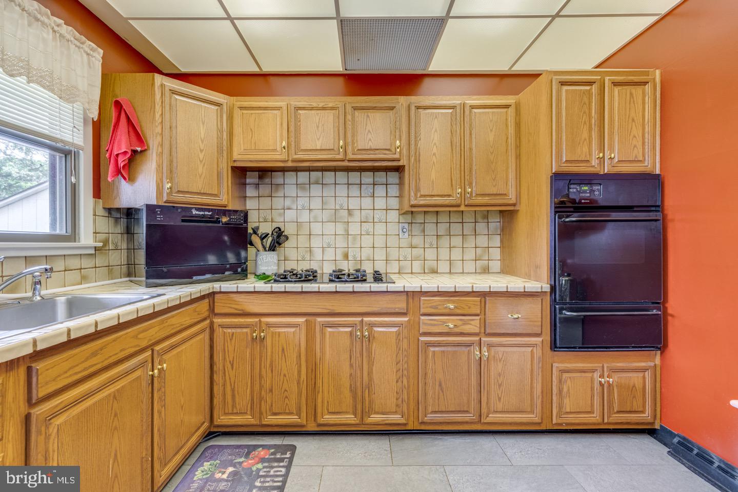 6 Surrey Road Voorhees, NJ 08043 - Photo 9 of 29