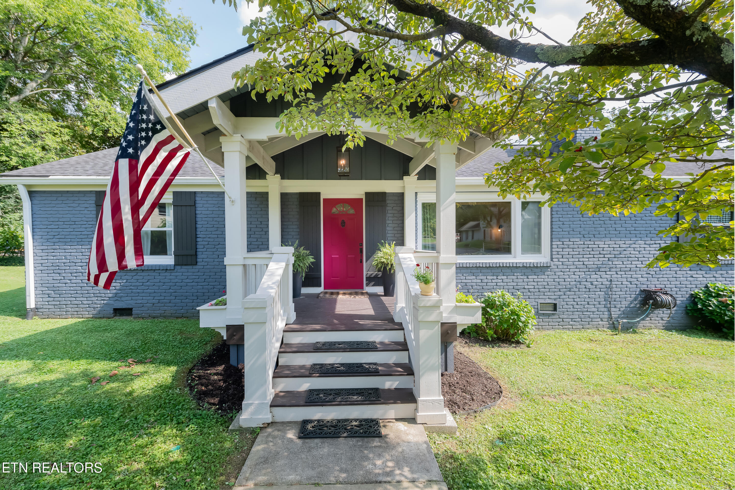 1104 Park Hill Circle, Knoxville, TN 37909 Compass