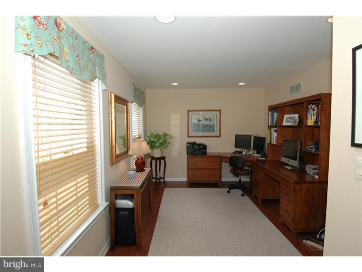 557 Island Road Columbus, NJ 08022 - Photo 10 of 25 Office / Study