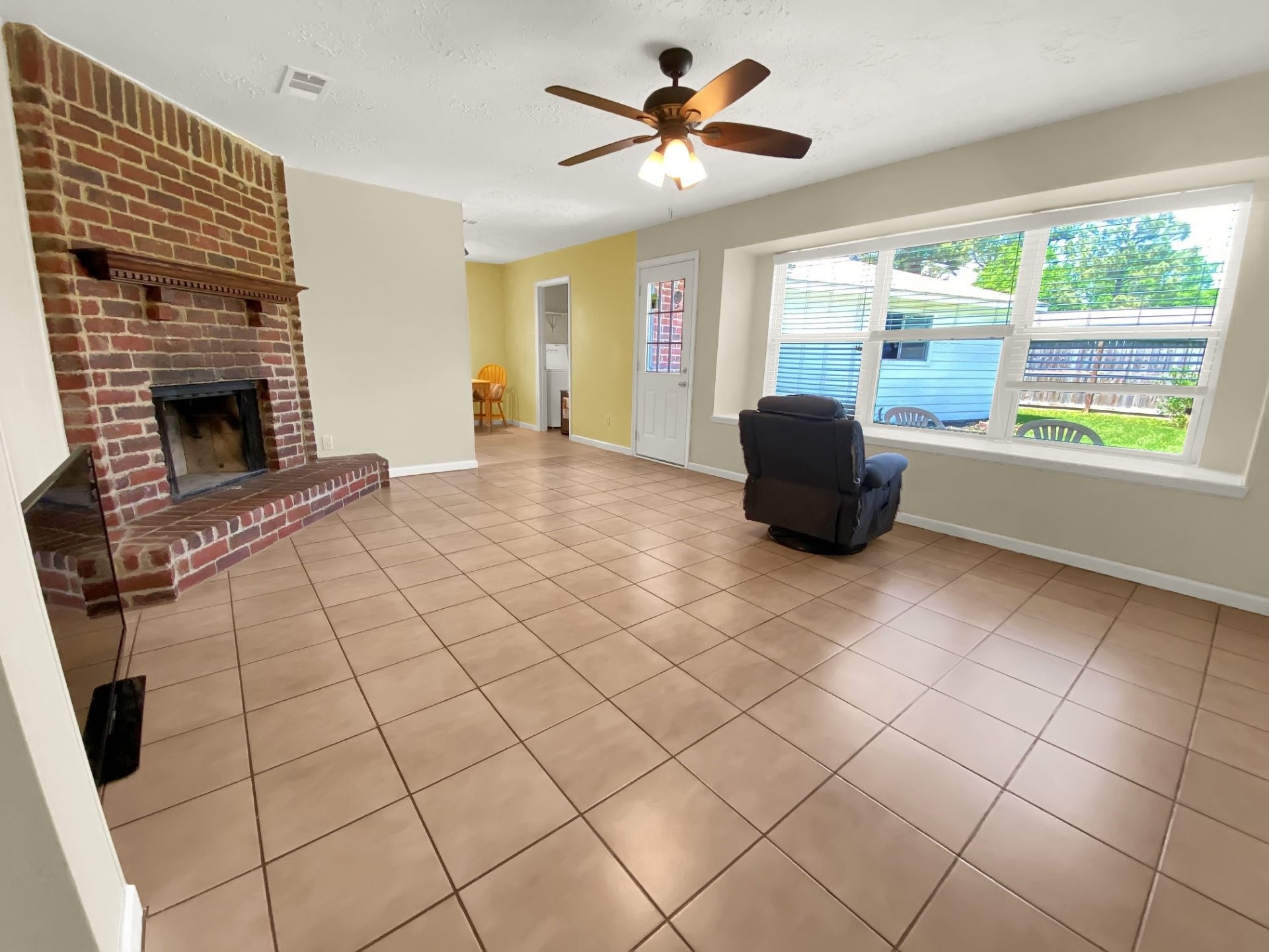 4311 Enchantedgate Drive Spring, TX 77373 - Photo 7 of 19