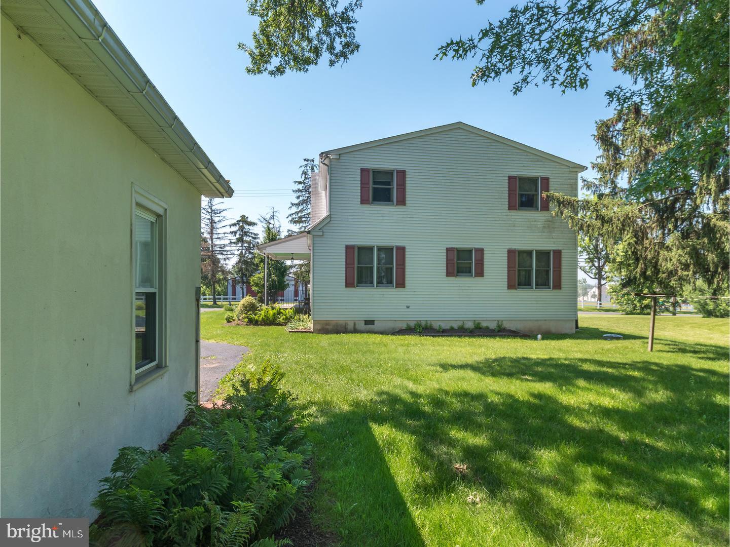 131 West Ridge Road Telford, PA 18969 - Photo 4 of 24 Exterior Back