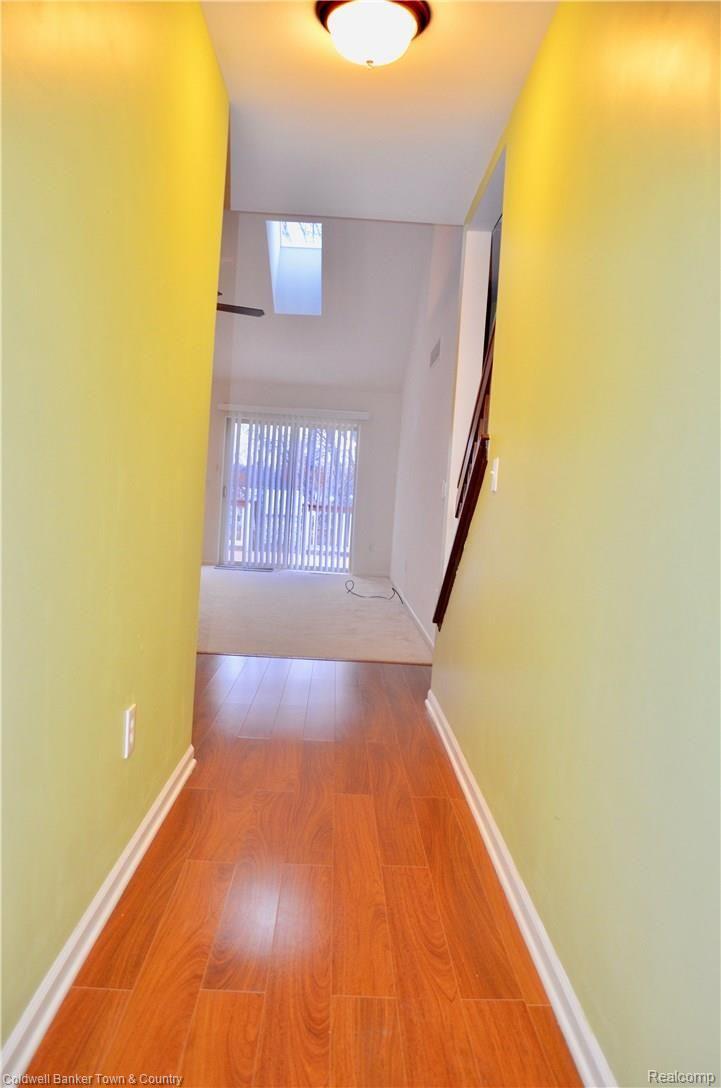 4708 Summer Ridge Drive Howell, MI 48843 - Photo 8 of 20 DSC_0002.jpg