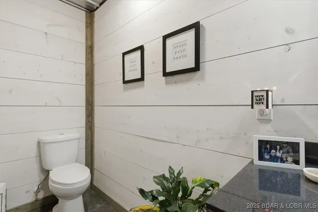 $415,000 | 404 East 15th Street, Eldon, MO 65026