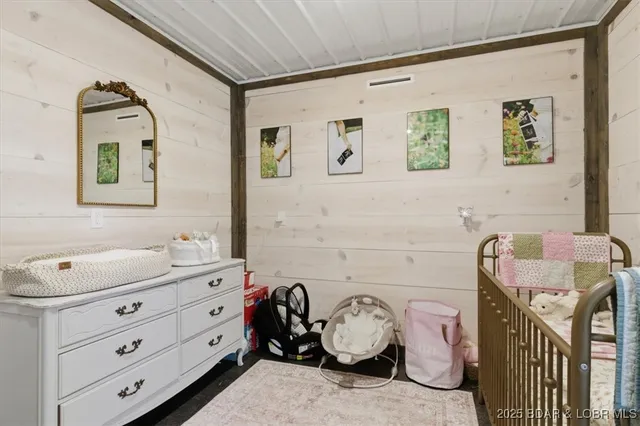 $415,000 | 404 East 15th Street, Eldon, MO 65026