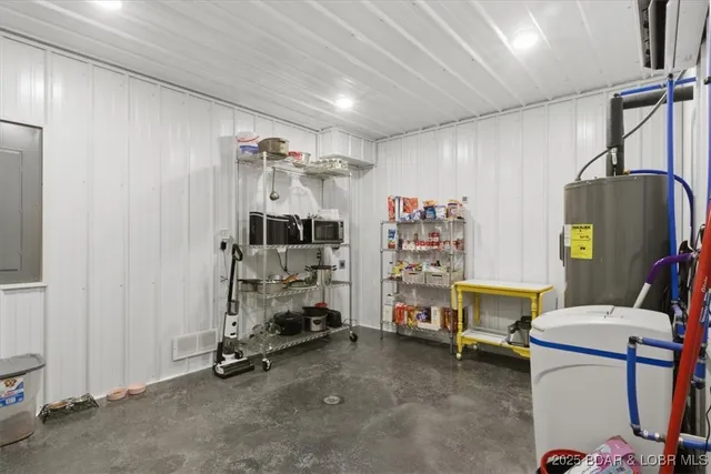 $415,000 | 404 East 15th Street, Eldon, MO 65026