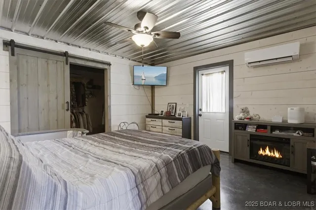 $415,000 | 404 East 15th Street, Eldon, MO 65026