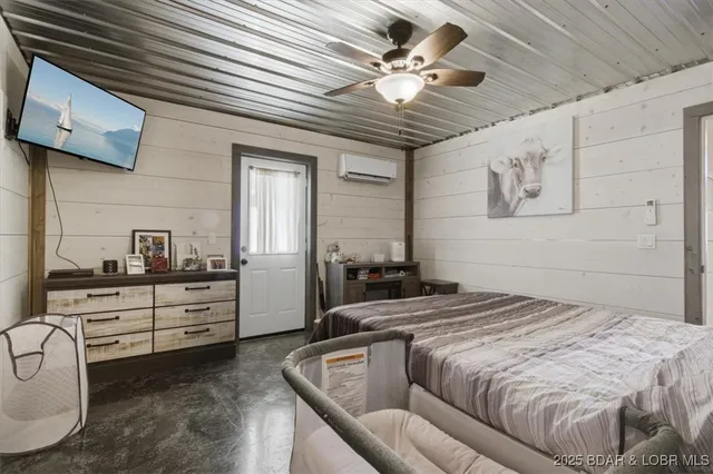 $415,000 | 404 East 15th Street, Eldon, MO 65026