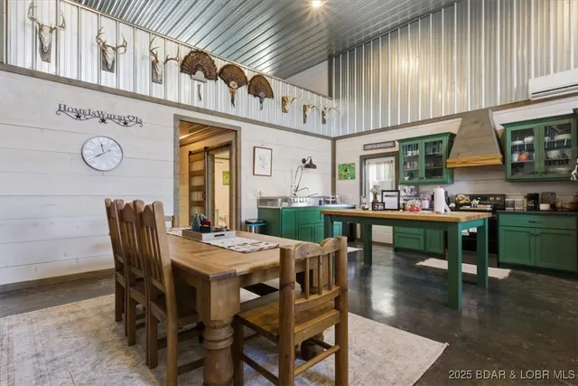 $415,000 | 404 East 15th Street, Eldon, MO 65026