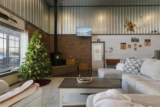 $415,000 | 404 East 15th Street, Eldon, MO 65026