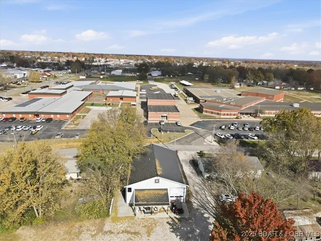 $415,000 | 404 East 15th Street, Eldon, MO 65026