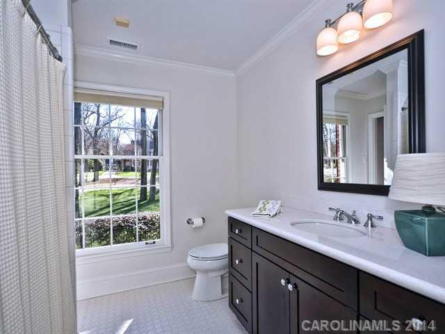 3400 Foxcroft Road Charlotte, NC 28211 - Photo 12 of 16