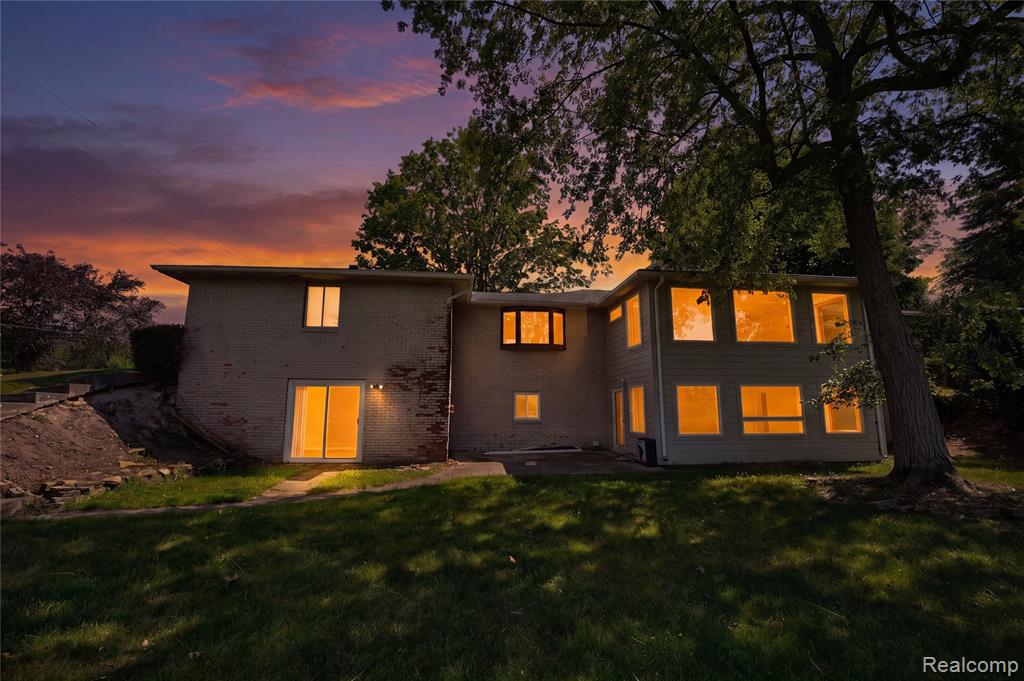 2354 Grove Park Road Fenton, MI 48430 - Photo 34 of 47