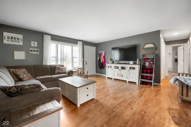 $219,900 | 840 South Broadway Street, Pendleton, IN 46064