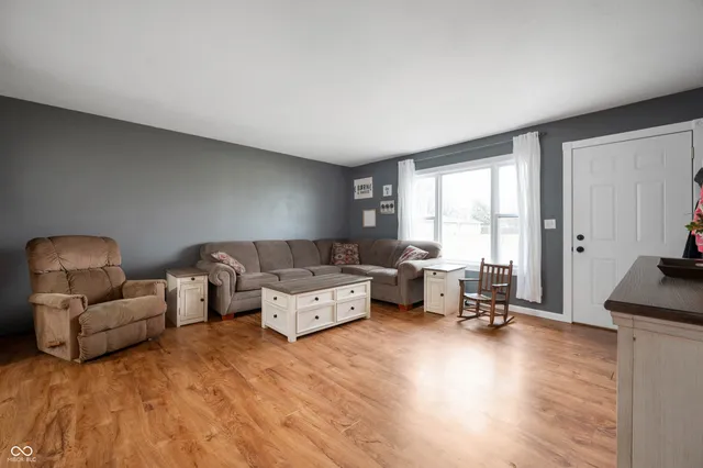 $219,900 | 840 South Broadway Street, Pendleton, IN 46064