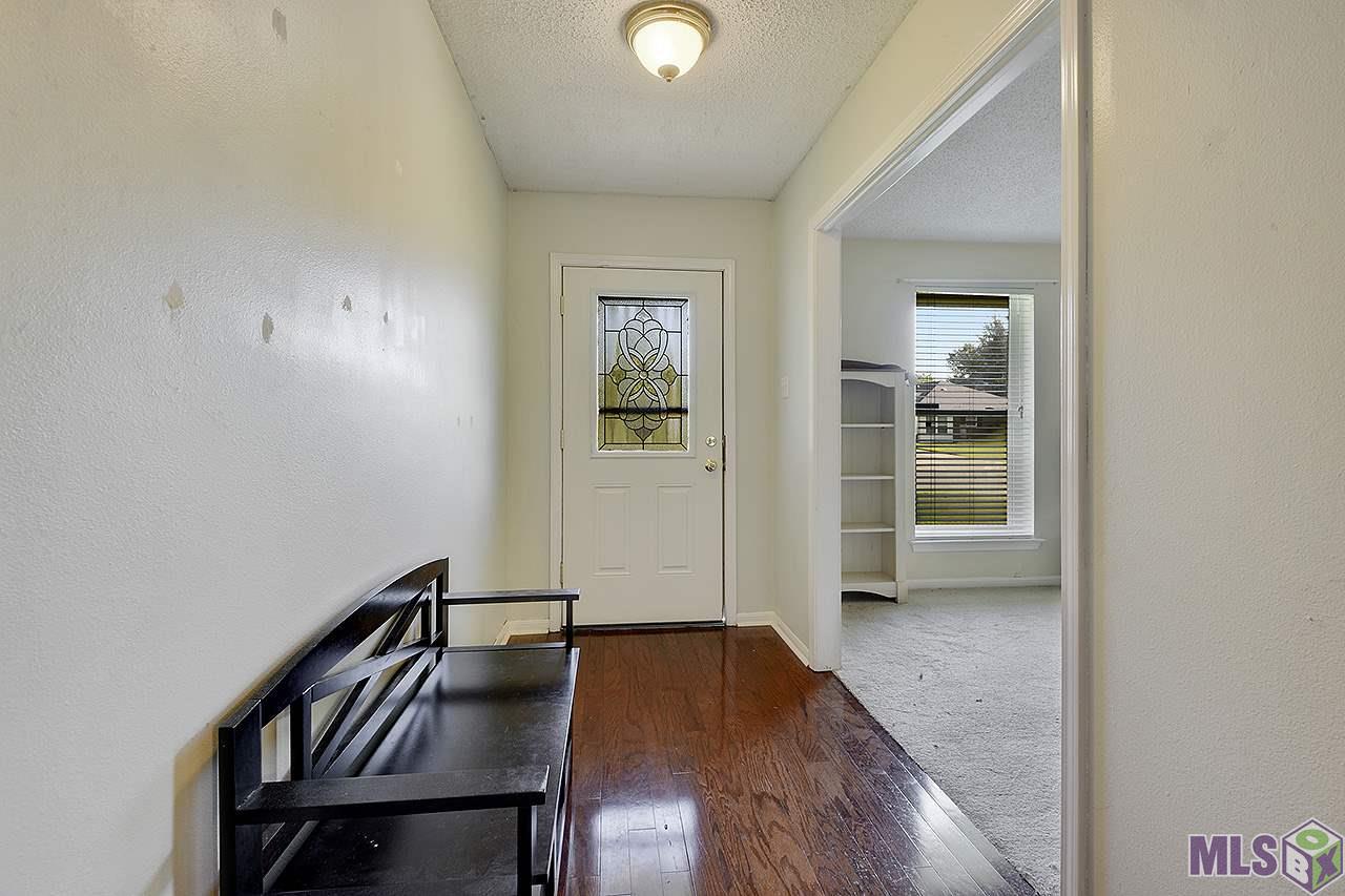 15424 Ferrell Avenue Baton Rouge, LA 70817 - Photo 3 of 18 Gallery Image 3