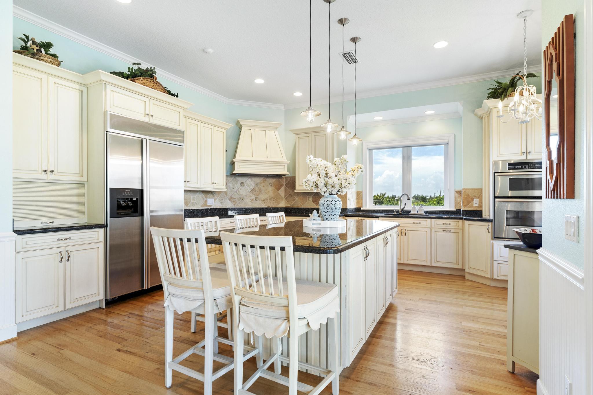 1334 Southeast MacArthur Boulevard Stuart, FL 34996 - Photo 13 of 71 _A730150